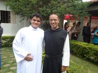 /album/fotos%20%20recep%c3%a7%c3%a3o%20da%20tunicas%202011/ogaaap5wbbzdwa44q1zn1vvsscuxvxihprt7wm4v7oncddhnrxyd9bv-hjhqbctrzysr-7ohqwmjebocmuhxsn153lsam1t1uoax1eeenj5laqtabe0yo1ha0ife-jpg/